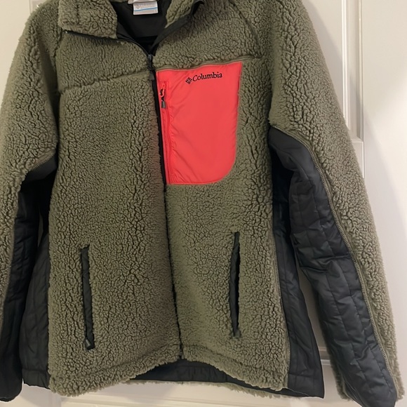 Columbia Jacket - Picture 4 of 7